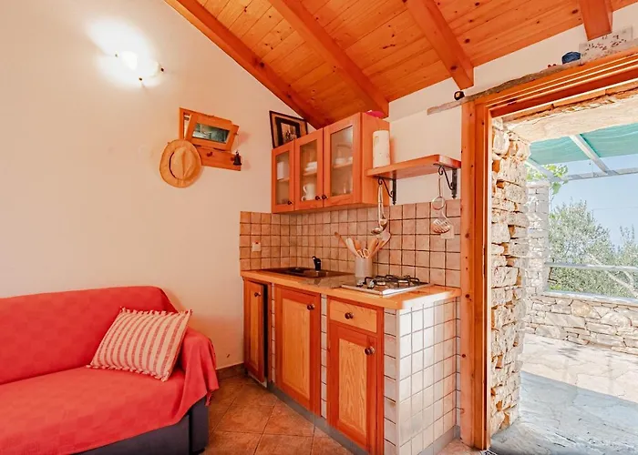Casa vacanze Secluded House With A Parking Space Cove Rasohatica, Korcula - 16651 Zrnovo