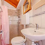 Secluded House With A Parking Space Cove Rasohatica, Korcula - 16651 Žrnovo