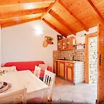 Secluded House With A Parking Space Cove Rasohatica, Korcula - 16651 別荘