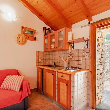 בית נופש Secluded House With A Parking Space Cove Rasohatica, Korcula - 16651 Zrnovo